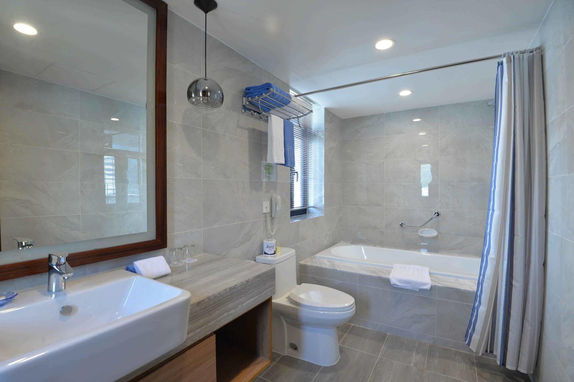 Ming Wah Apartments Shenzhen Bagian luar foto